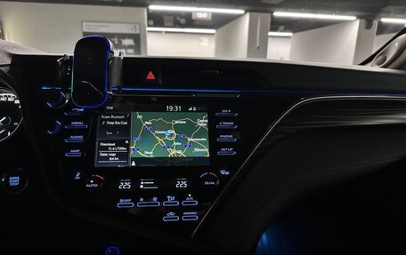 Toyota Camry, 2018 год, 2 500 000 рублей, 6 фотография