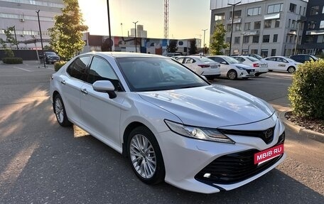 Toyota Camry, 2018 год, 2 500 000 рублей, 16 фотография