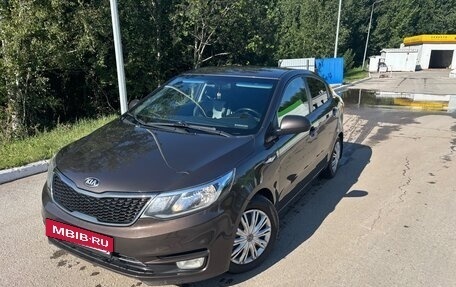 KIA Rio III рестайлинг, 2015 год, 1 050 000 рублей, 2 фотография
