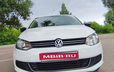 Volkswagen Polo VI (EU Market), 2014 год, 850 000 рублей, 2 фотография