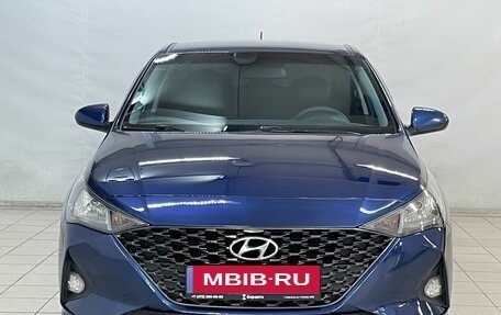 Hyundai Solaris II рестайлинг, 2021 год, 1 780 000 рублей, 3 фотография
