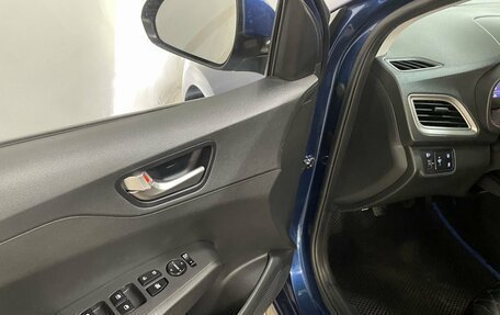 Hyundai Solaris II рестайлинг, 2021 год, 1 780 000 рублей, 17 фотография