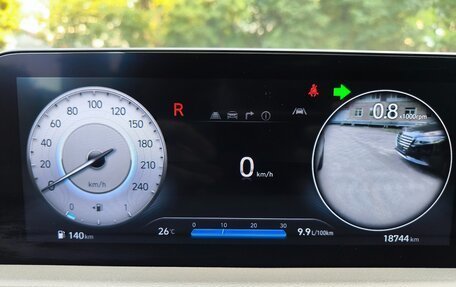 Hyundai Staria, 2025 год, 6 390 000 рублей, 29 фотография