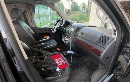 Volkswagen Multivan T5, 2012 год, 2 100 000 рублей, 2 фотография