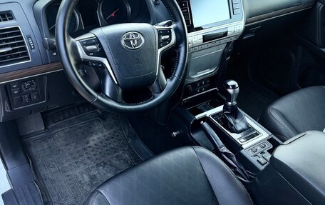 Toyota Land Cruiser Prado 150 рестайлинг 2, 2017 год, 4 100 000 рублей, 7 фотография