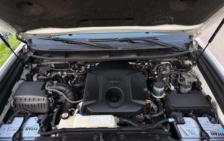 Toyota Land Cruiser Prado 150 рестайлинг 2, 2017 год, 4 100 000 рублей, 21 фотография