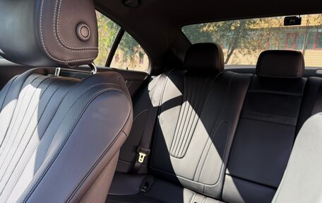 Mercedes-Benz CLS, 2021 год, 6 300 000 рублей, 15 фотография