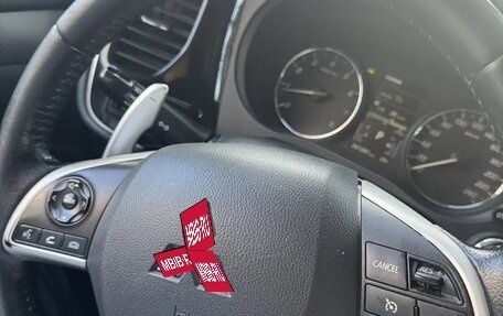 Mitsubishi Outlander III рестайлинг 3, 2014 год, 1 650 000 рублей, 5 фотография