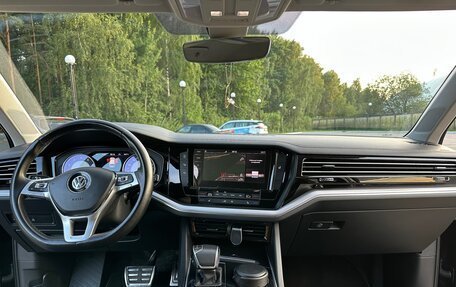 Volkswagen Touareg III, 2019 год, 3 899 999 рублей, 8 фотография