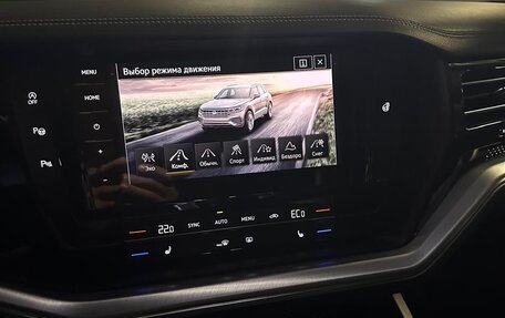 Volkswagen Touareg III, 2019 год, 3 899 999 рублей, 18 фотография