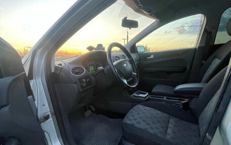 Ford Focus II рестайлинг, 2006 год, 250 000 рублей, 16 фотография