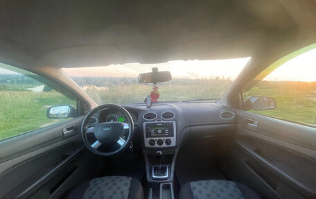 Ford Focus II рестайлинг, 2006 год, 250 000 рублей, 21 фотография