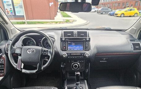 Toyota Land Cruiser Prado 150 рестайлинг 2, 2014 год, 3 200 000 рублей, 7 фотография