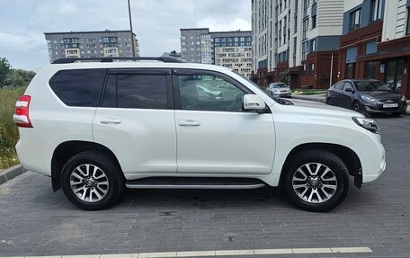 Toyota Land Cruiser Prado 150 рестайлинг 2, 2014 год, 3 200 000 рублей, 3 фотография