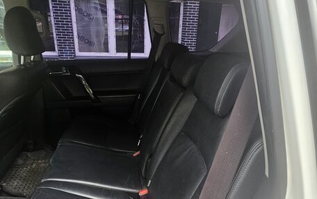 Toyota Land Cruiser Prado 150 рестайлинг 2, 2014 год, 3 200 000 рублей, 14 фотография