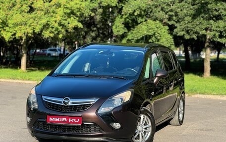 Opel Zafira C рестайлинг, 2012 год, 1 300 000 рублей, 1 фотография