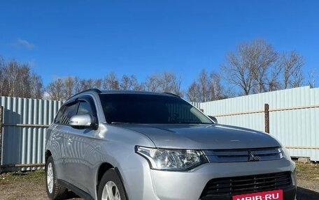 Mitsubishi Outlander III рестайлинг 3, 2012 год, 1 150 000 рублей, 1 фотография