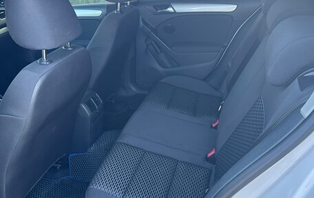 Volkswagen Golf VI, 2011 год, 700 000 рублей, 11 фотография