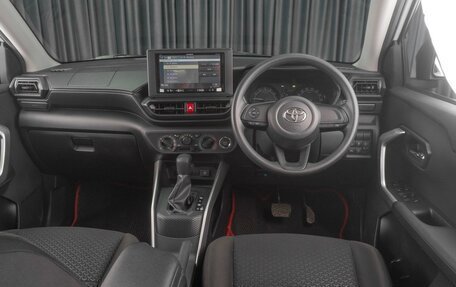 Toyota Raize I, 2020 год, 1 675 000 рублей, 6 фотография