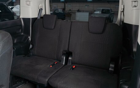 Toyota Voxy III, 2015 год, 1 749 000 рублей, 9 фотография