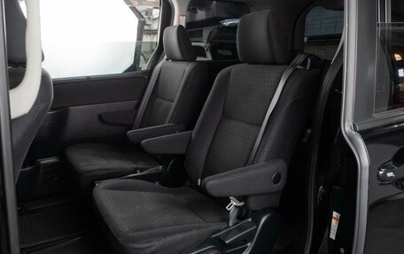 Toyota Voxy III, 2015 год, 1 749 000 рублей, 7 фотография