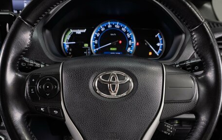 Toyota Voxy III, 2015 год, 1 749 000 рублей, 14 фотография
