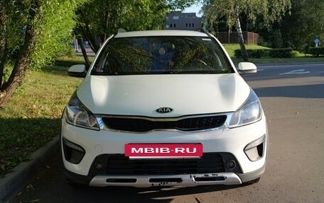 KIA Rio IV, 2018 год, 975 000 рублей, 2 фотография
