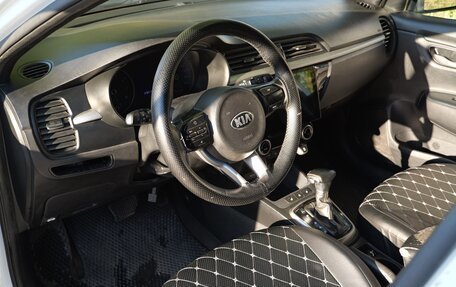 KIA Rio IV, 2018 год, 975 000 рублей, 6 фотография