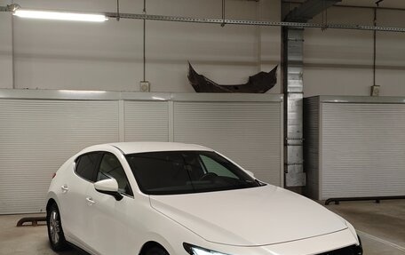 Mazda 3, 2019 год, 2 400 000 рублей, 8 фотография