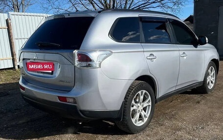 Mitsubishi Outlander III рестайлинг 3, 2012 год, 1 150 000 рублей, 5 фотография