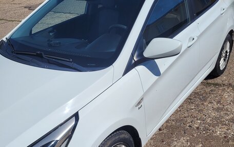 Hyundai Solaris II рестайлинг, 2014 год, 900 000 рублей, 7 фотография