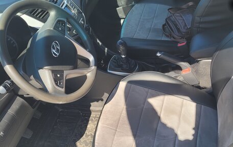 Hyundai Solaris II рестайлинг, 2014 год, 900 000 рублей, 10 фотография