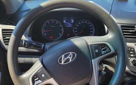 Hyundai Solaris II рестайлинг, 2014 год, 900 000 рублей, 14 фотография