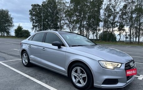 Audi A3, 2019 год, 1 820 000 рублей, 3 фотография