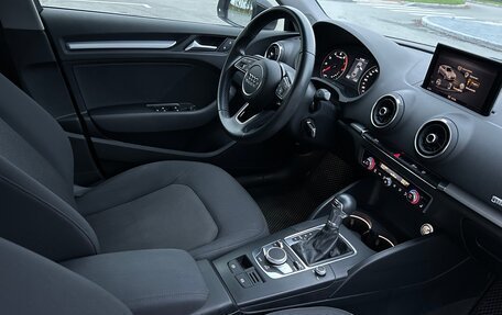 Audi A3, 2019 год, 1 820 000 рублей, 14 фотография