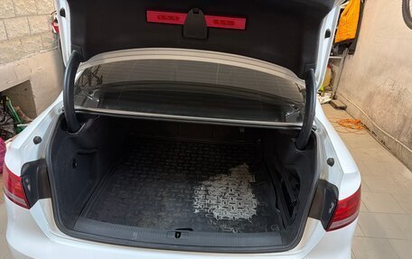 Audi A4, 2016 год, 2 700 000 рублей, 12 фотография