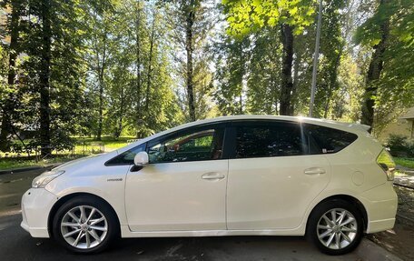 Toyota Prius Alpha I (ZVW40/41), 2014 год, 1 000 001 рублей, 3 фотография