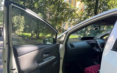 Toyota Prius Alpha I (ZVW40/41), 2014 год, 1 000 001 рублей, 8 фотография