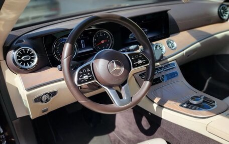 Mercedes-Benz E-Класс, 2019 год, 3 900 000 рублей, 7 фотография