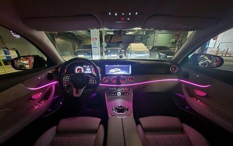 Mercedes-Benz E-Класс, 2019 год, 3 900 000 рублей, 13 фотография