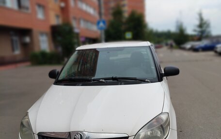 Skoda Fabia II, 2013 год, 450 000 рублей, 2 фотография