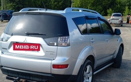 Mitsubishi Outlander III рестайлинг 3, 2008 год, 818 000 рублей, 9 фотография