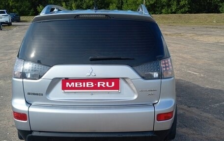 Mitsubishi Outlander III рестайлинг 3, 2008 год, 818 000 рублей, 8 фотография