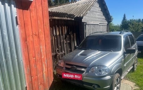 Chevrolet Niva I рестайлинг, 2012 год, 420 000 рублей, 2 фотография