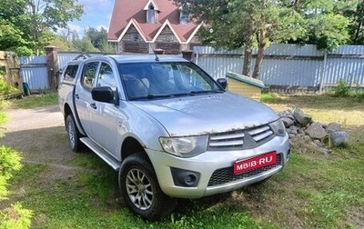 Mitsubishi L200 IV рестайлинг, 2012 год, 800 000 рублей, 1 фотография