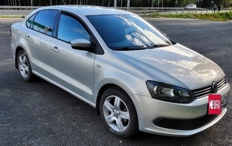 Volkswagen Polo VI (EU Market), 2014 год, 700 000 рублей, 2 фотография