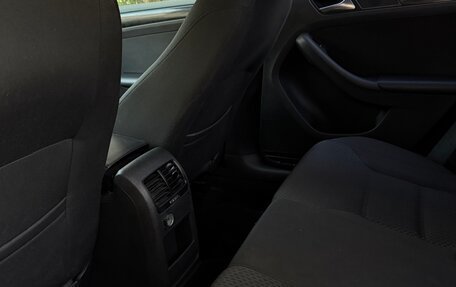 Volkswagen Jetta VI, 2012 год, 1 050 000 рублей, 3 фотография
