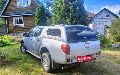 Mitsubishi L200 IV рестайлинг, 2012 год, 800 000 рублей, 5 фотография