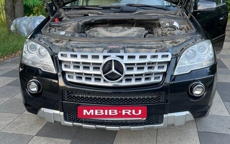 Mercedes-Benz M-Класс, 2010 год, 1 400 000 рублей, 28 фотография