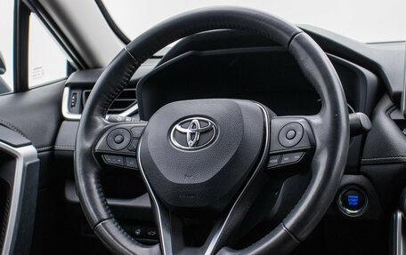 Toyota RAV4, 2021 год, 3 095 000 рублей, 16 фотография